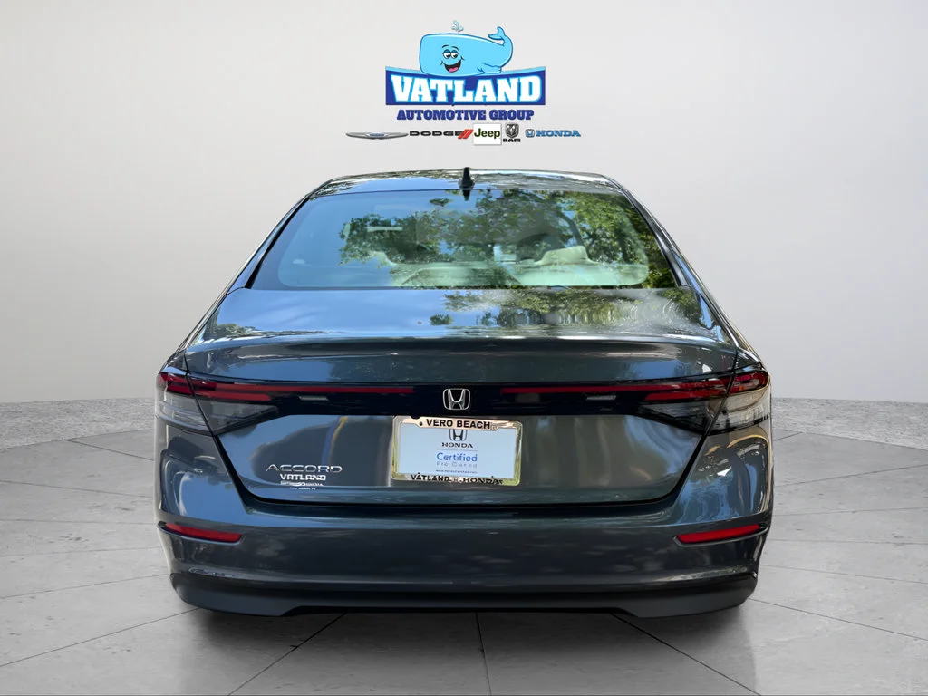 Used 2025 Meteorite Gray Metallic Honda LX image 41