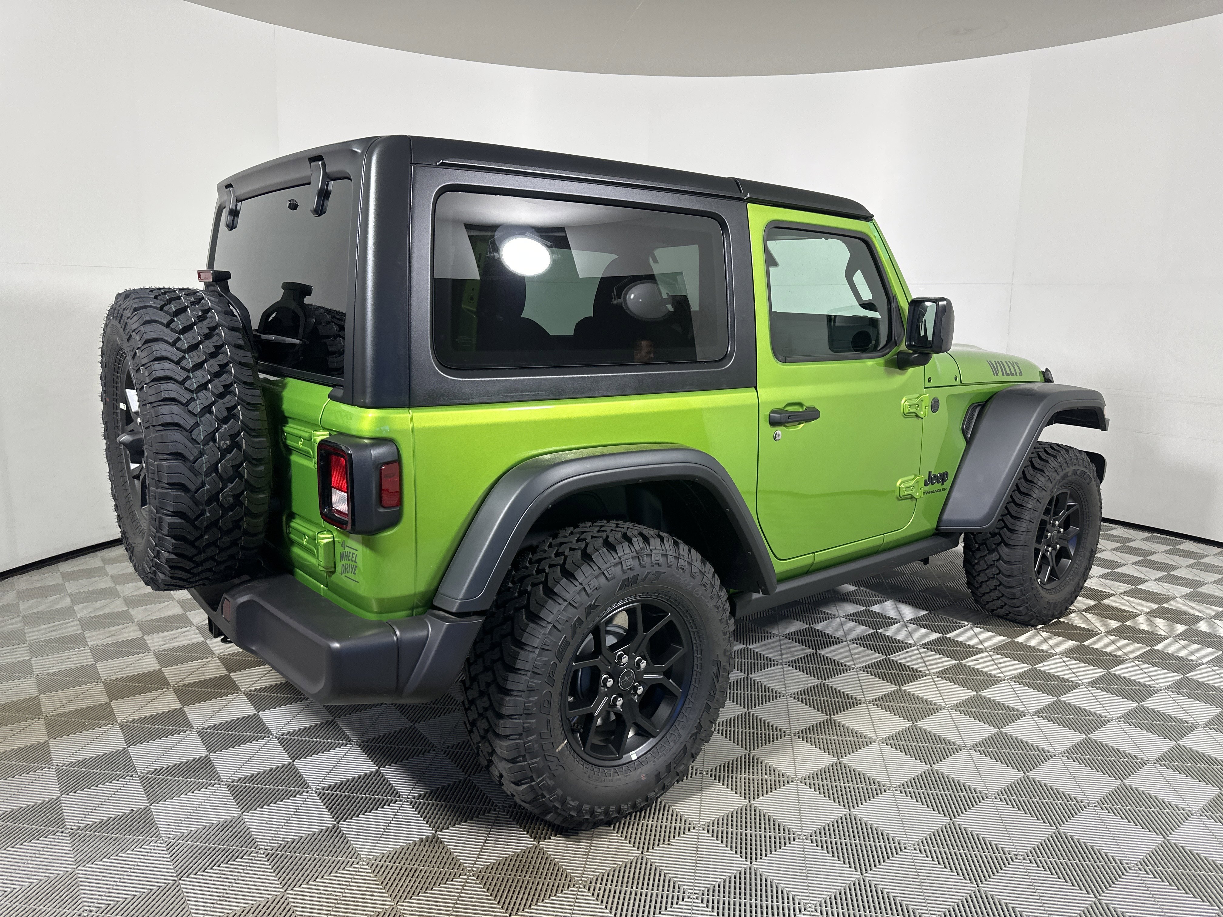 2026 Jeep Wrangler 2-Door Willys - Photo 7