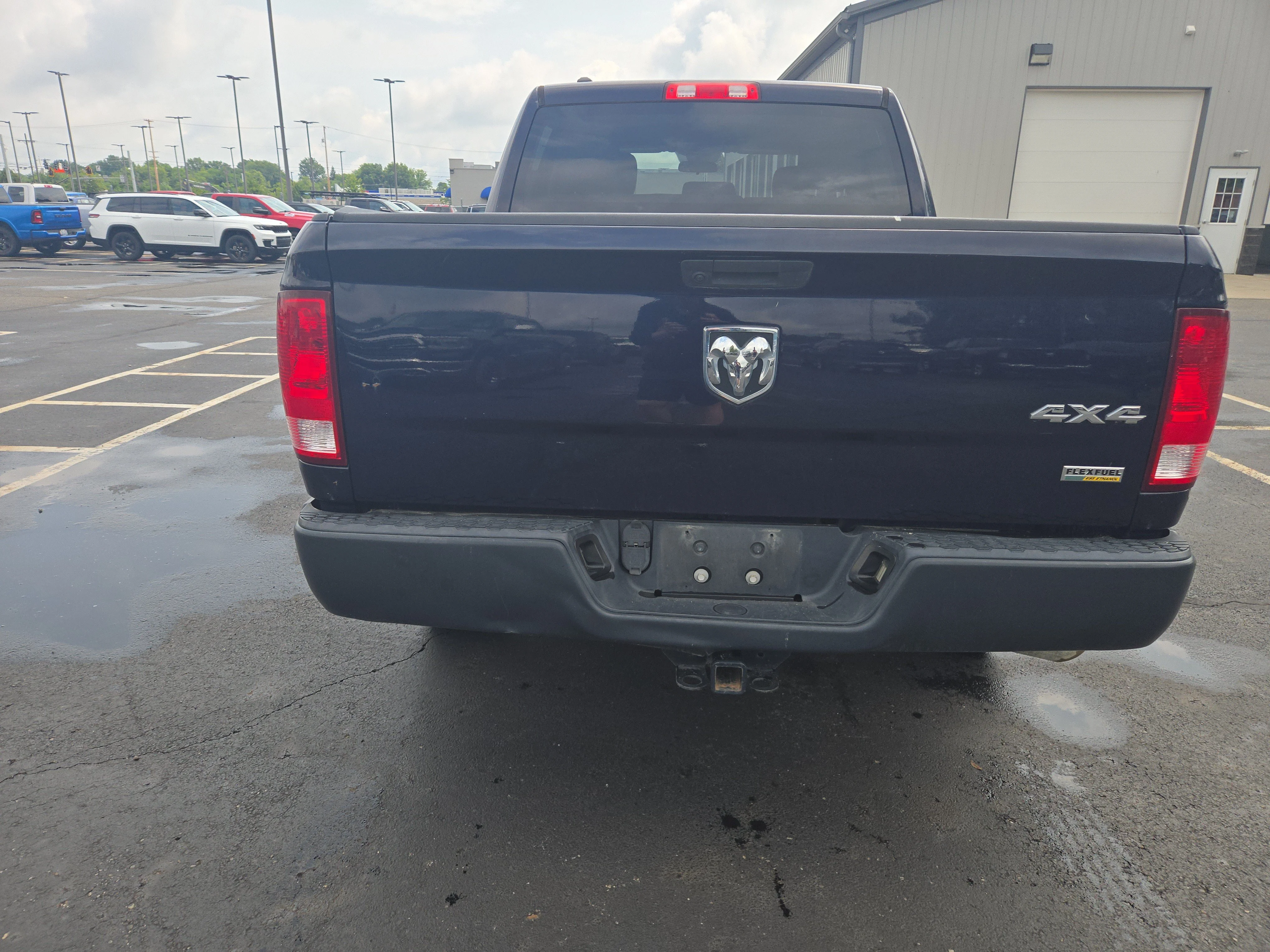 Used 2019 True Blue Pearlcoat Ram Tradesman image 6