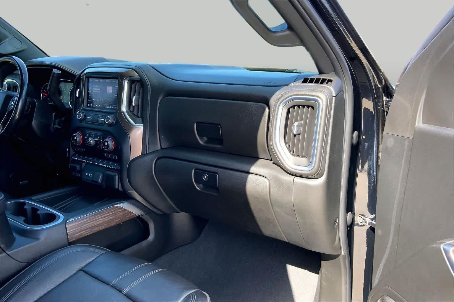 Used 2022 Black Chevrolet High Country image 37