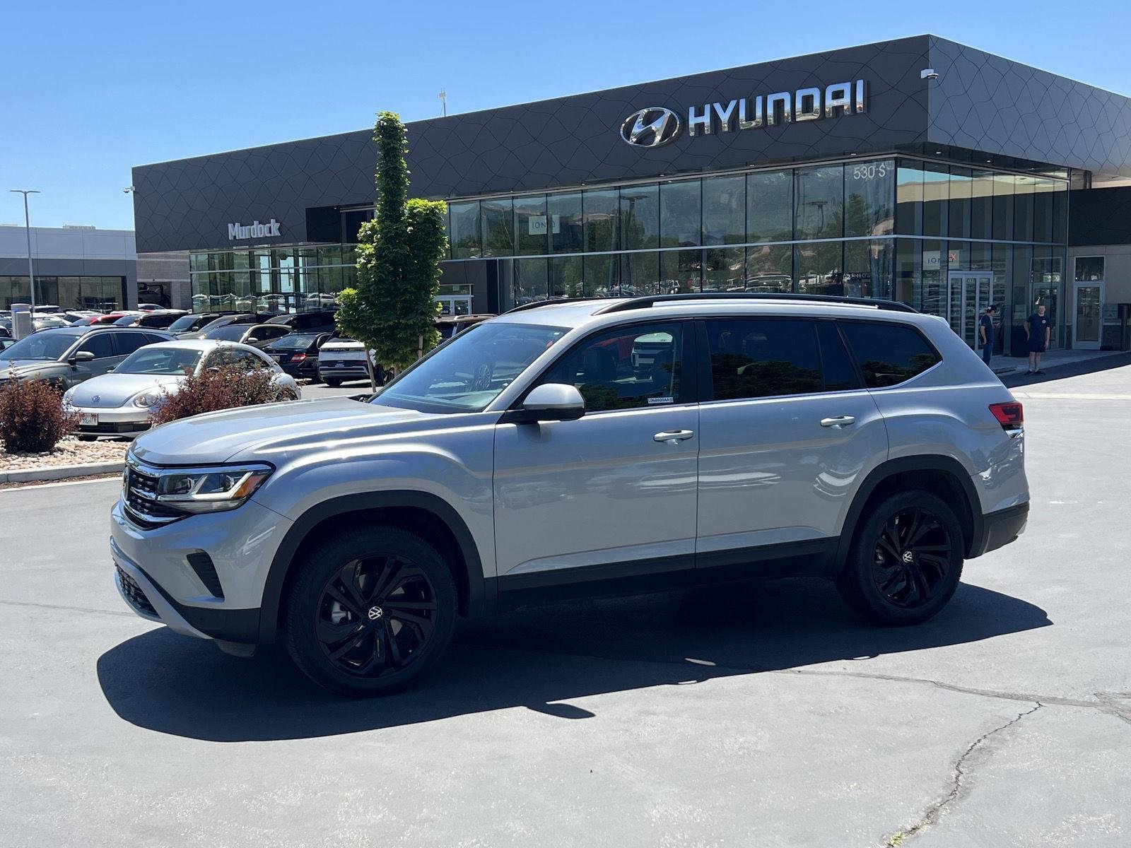 2023 Volkswagen Atlas 3.6L SE w/Tech 4MOTION's photo