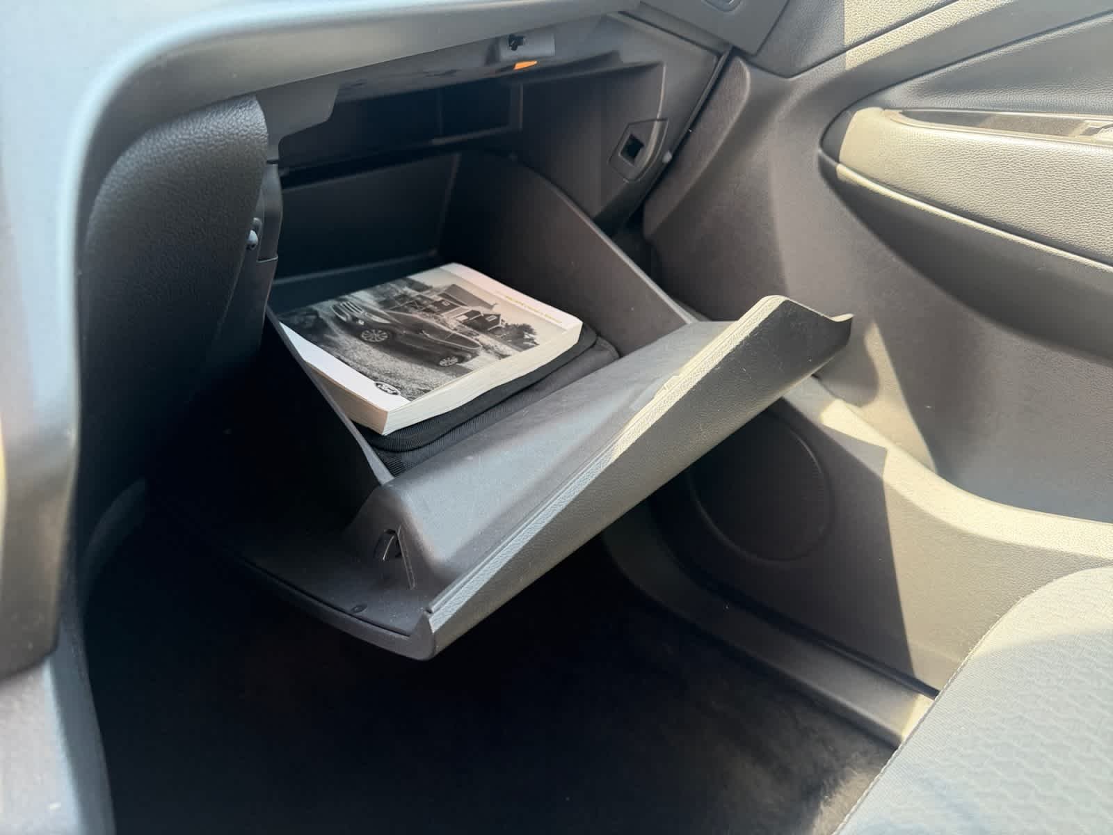 Used 2017 Magnetic Ford SE image 29
