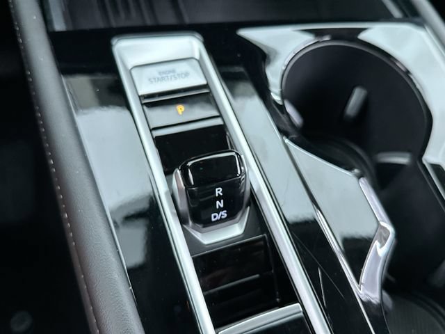 2025 Volkswagen Atlas SE w/Tech - Photo 27