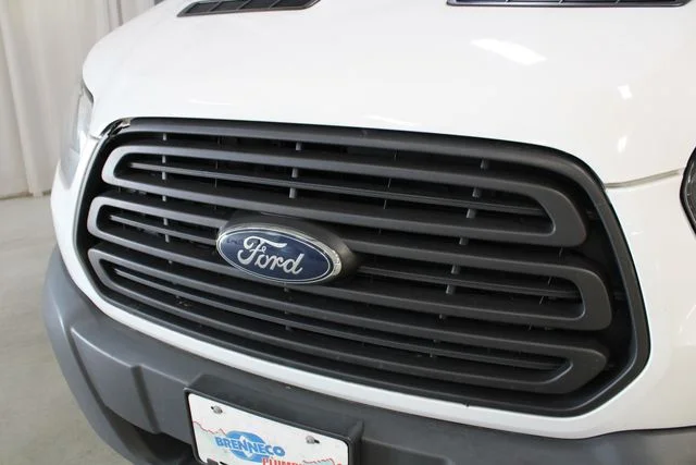 Used 2018 White Ford Base image 29
