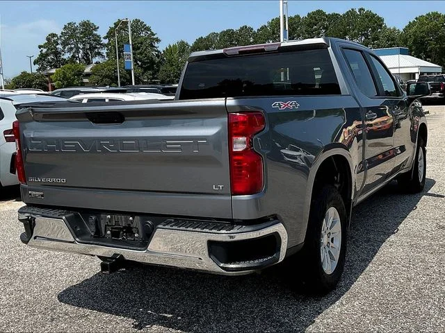 Used 2021 Gray Chevrolet LT image 4