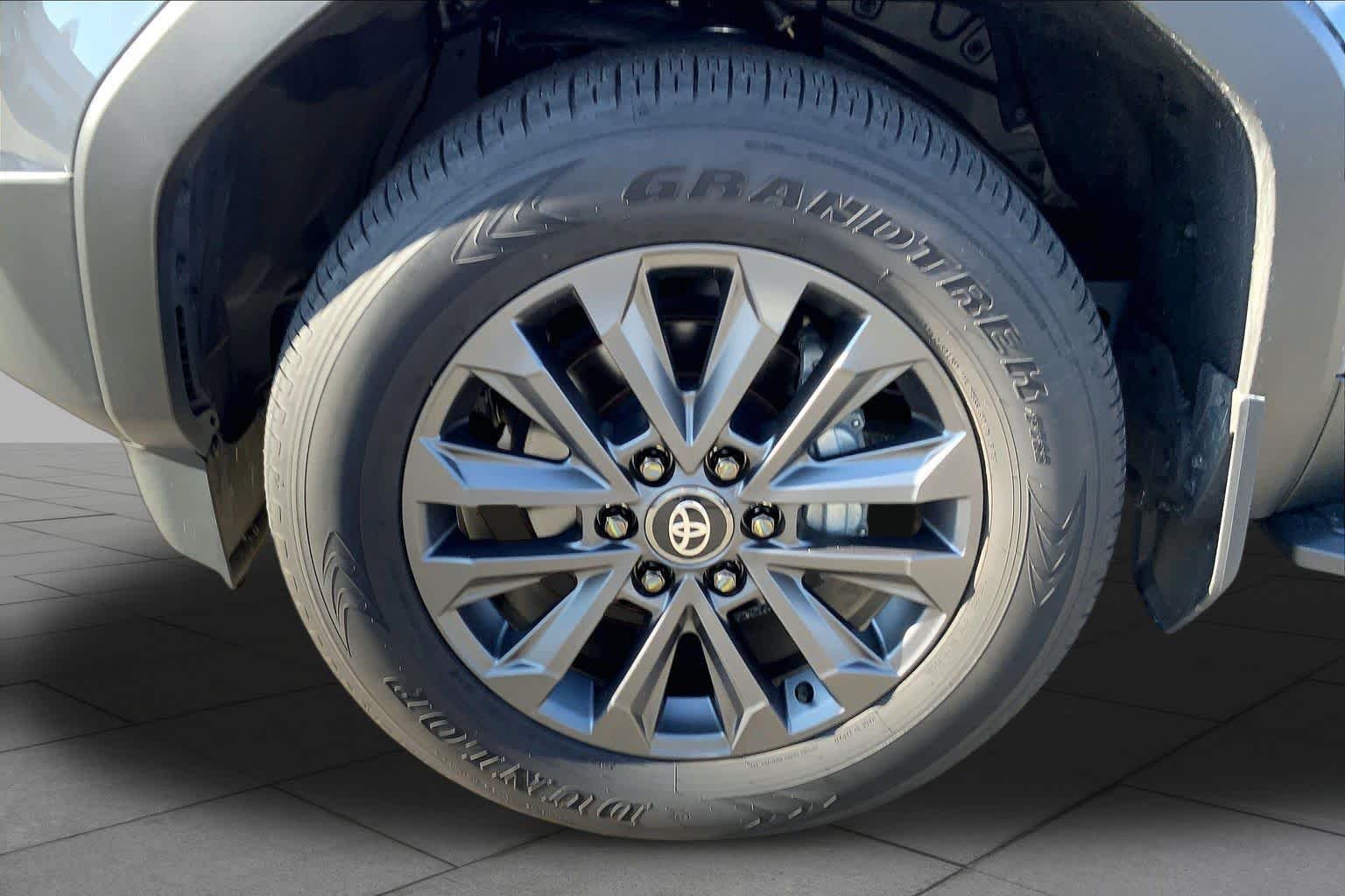 2025 Toyota Land Cruiser Base - Photo 11