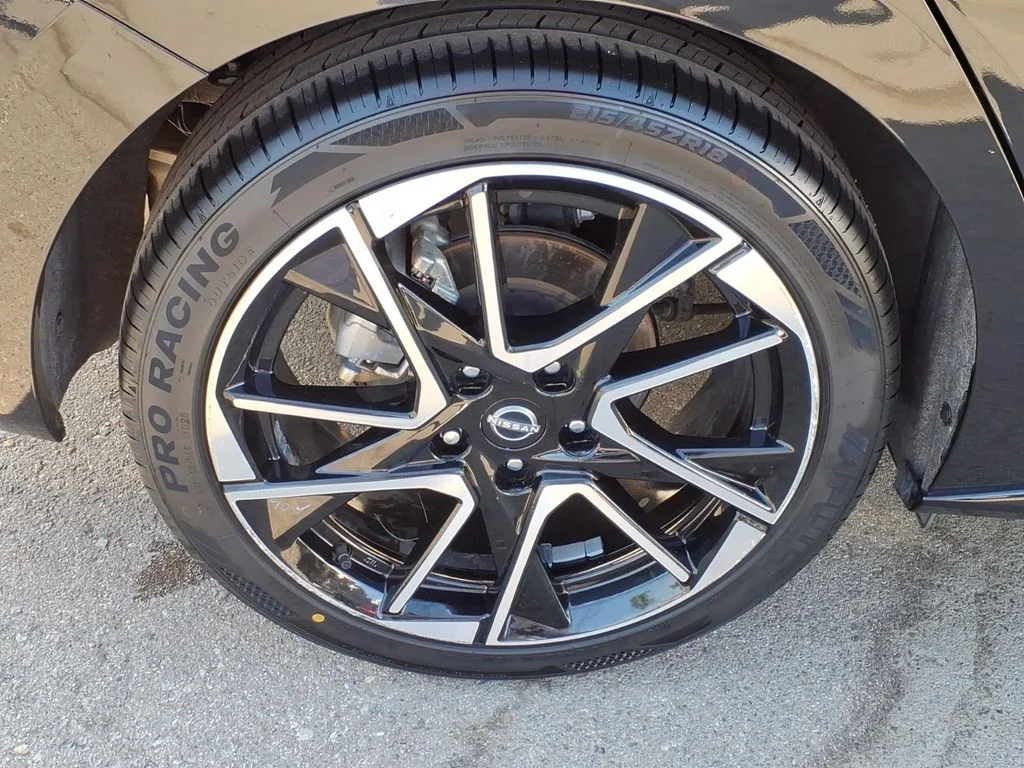 Certified Used 2025 Black Nissan SR image 5