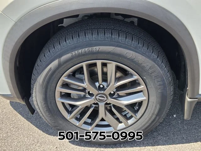 Used 2023 White Nissan S image 18