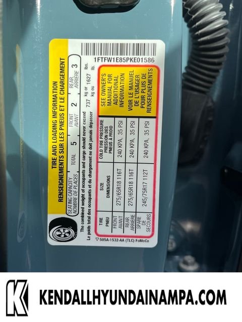 Used 2023  Ford Lariat image 1