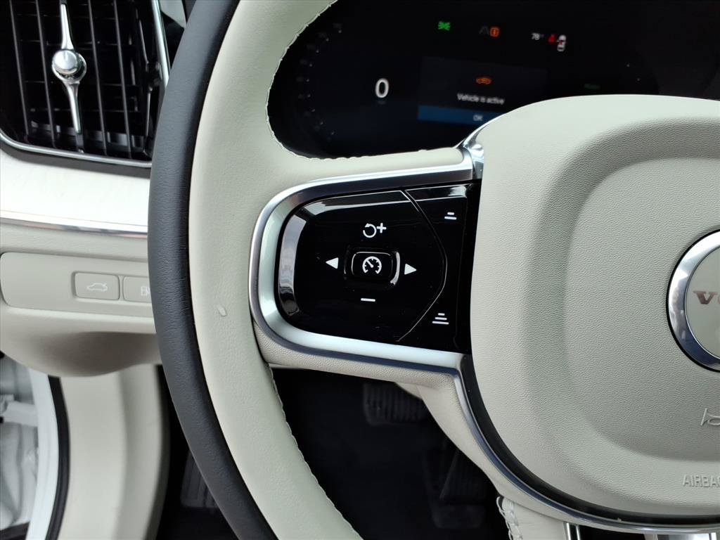 New 2026 Crystal White Metallic Volvo Ultra image 15