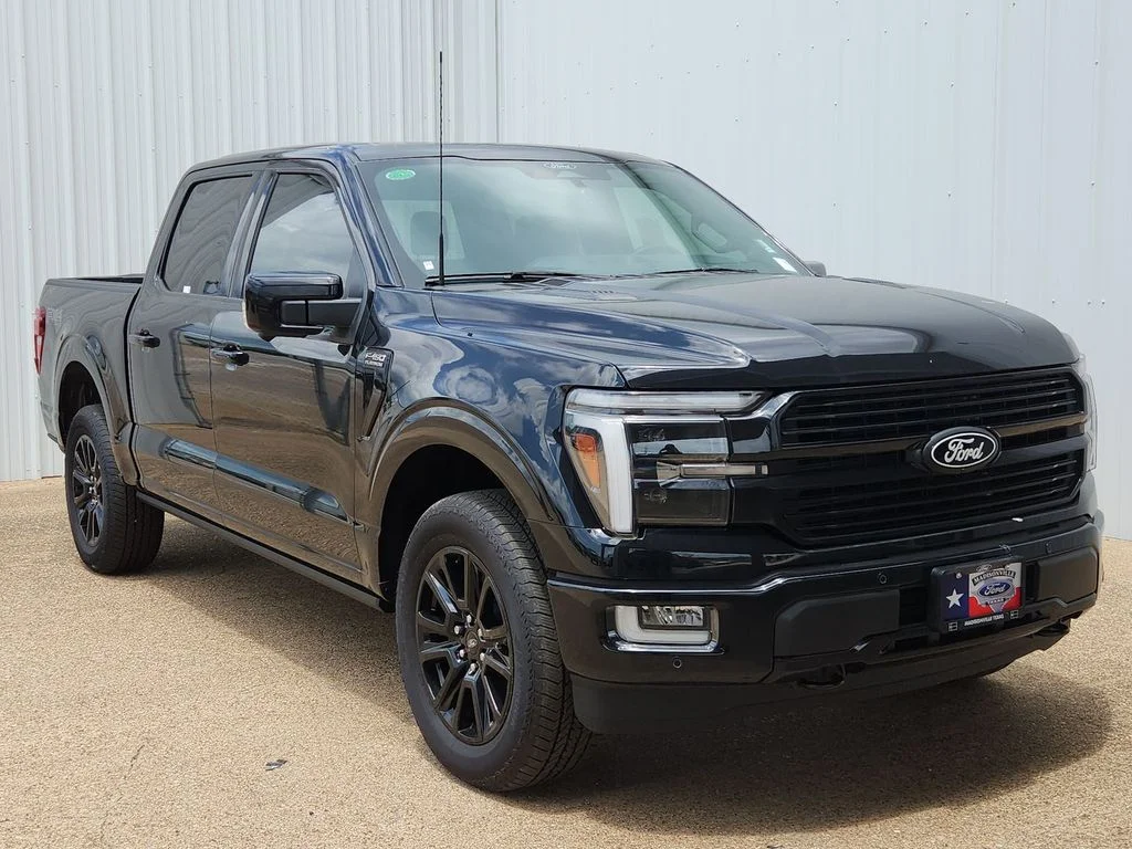 2025 Ford F-150 Platinum 4x4 SuperCrew 5-1/2 Box's photo
