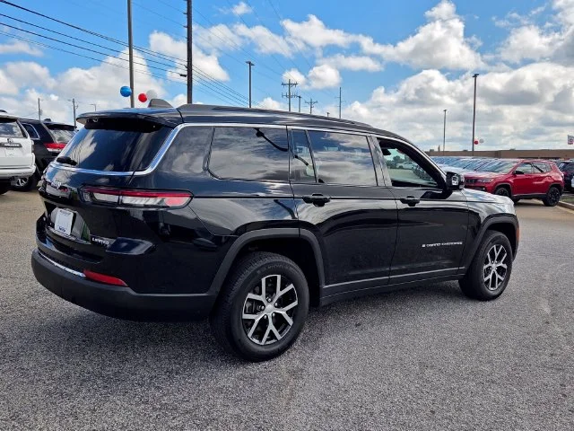 Used 2024 Black Jeep Limited image 15