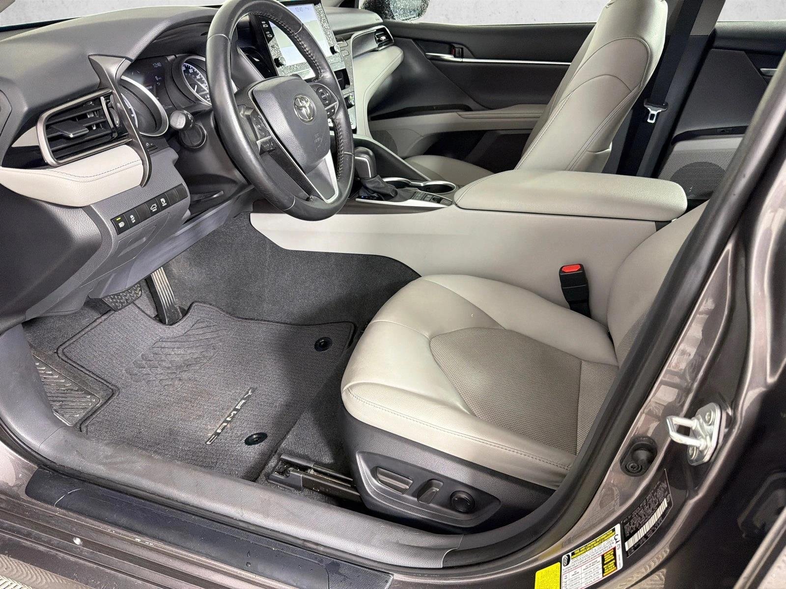 Used 2022 Celestial Silver Metallic Toyota Hybrid XLE image 9