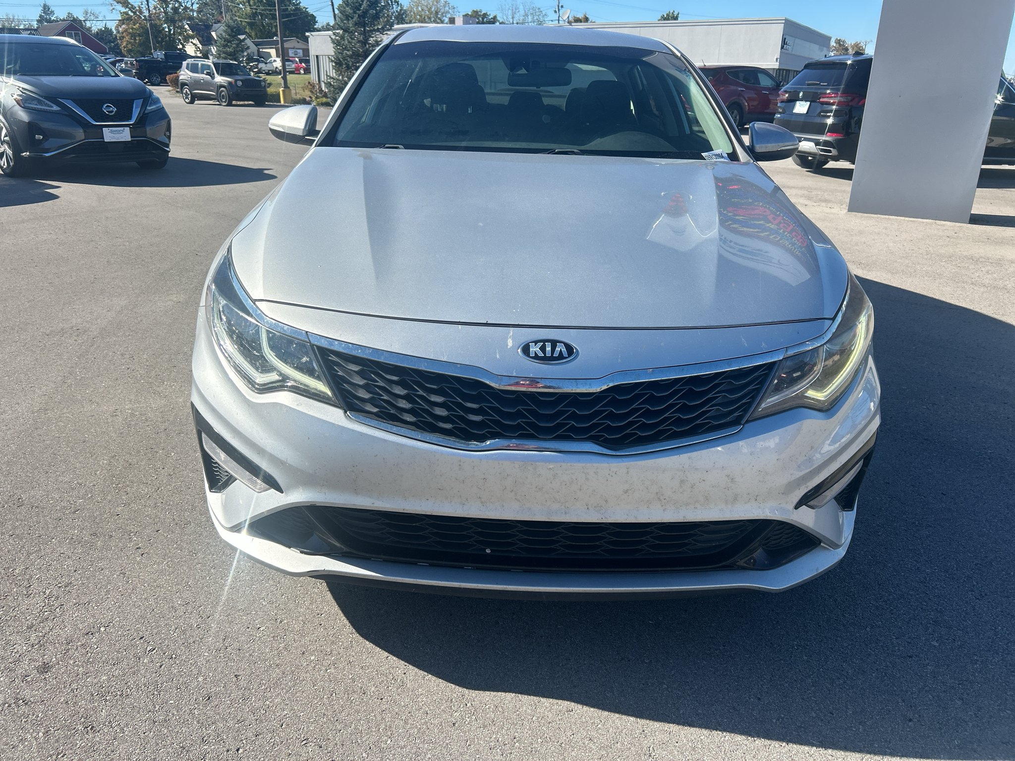 Used 2019 Sparkling Silver Kia LX image 8
