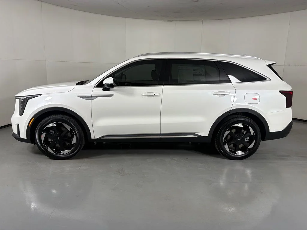 New 2026 Snow White Pearl Kia EX image 5