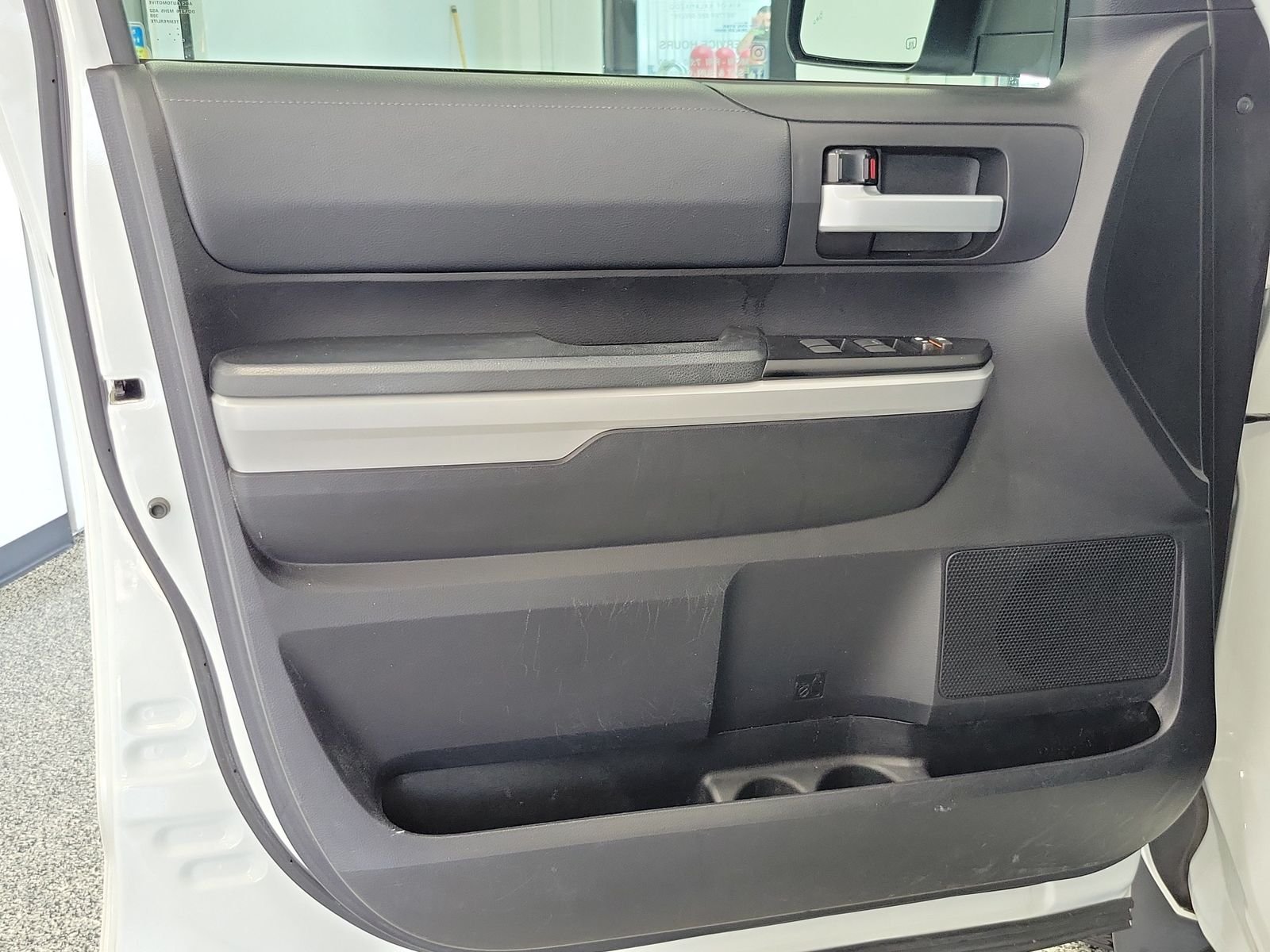 Used 2021 White Toyota SR5 image 6
