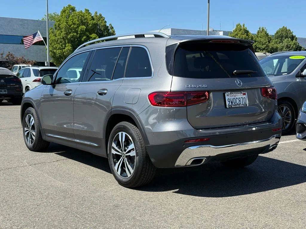 Used 2026 Gray Mercedes-Benz GLB 250 image 8