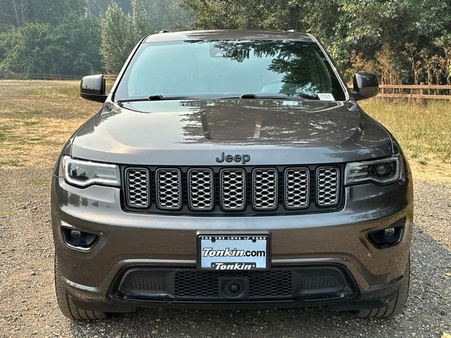 Used 2021 Granite Crystal Metallic Clearcoat Jeep Laredo X image 2