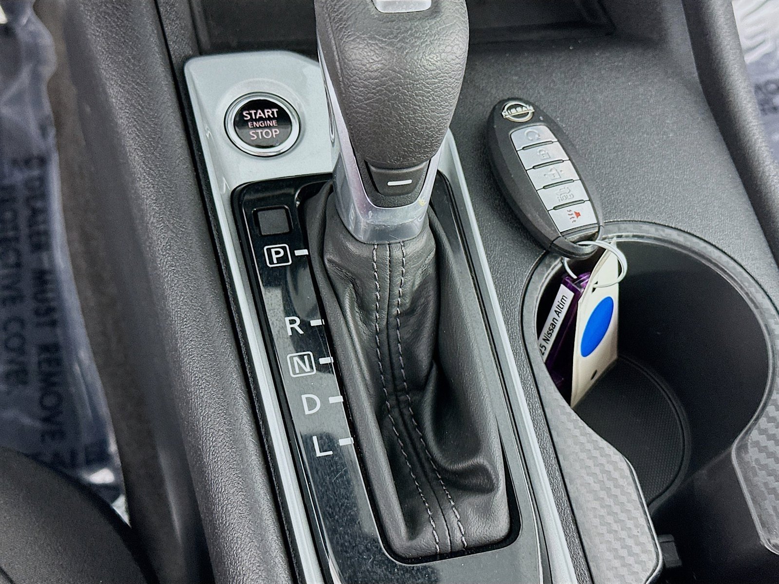 2025 Nissan Altima SV - Photo 21