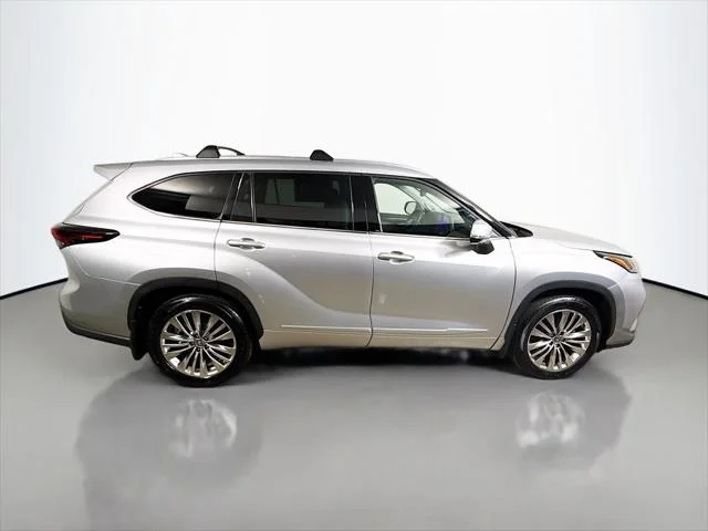 Certified Used 2025 CELESTIAL SILVER Toyota  image 8