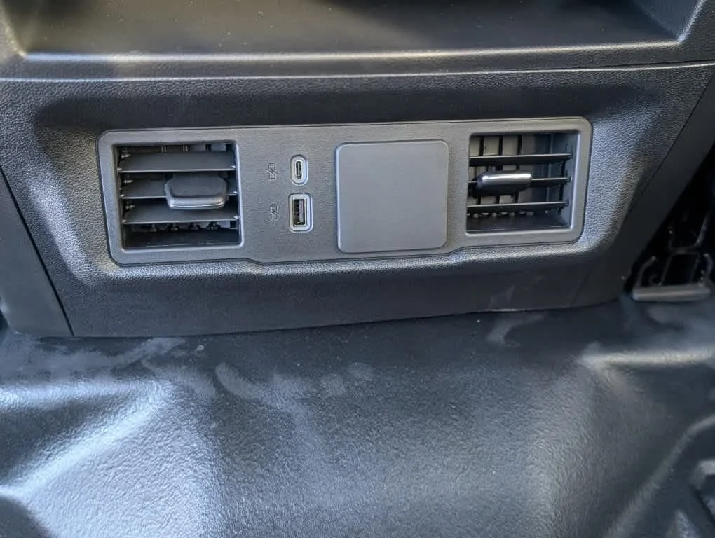 2025 GMC Sierra 2500HD Pro - Photo 32