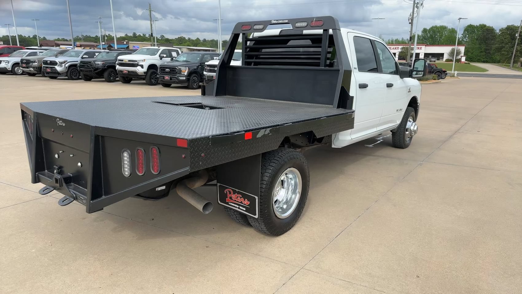 2024 RAM Ram 3500 Chassis Cab SLT - Photo 8