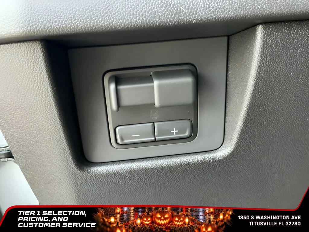 New 2026 Sterling Metallic GMC Elevation image 25