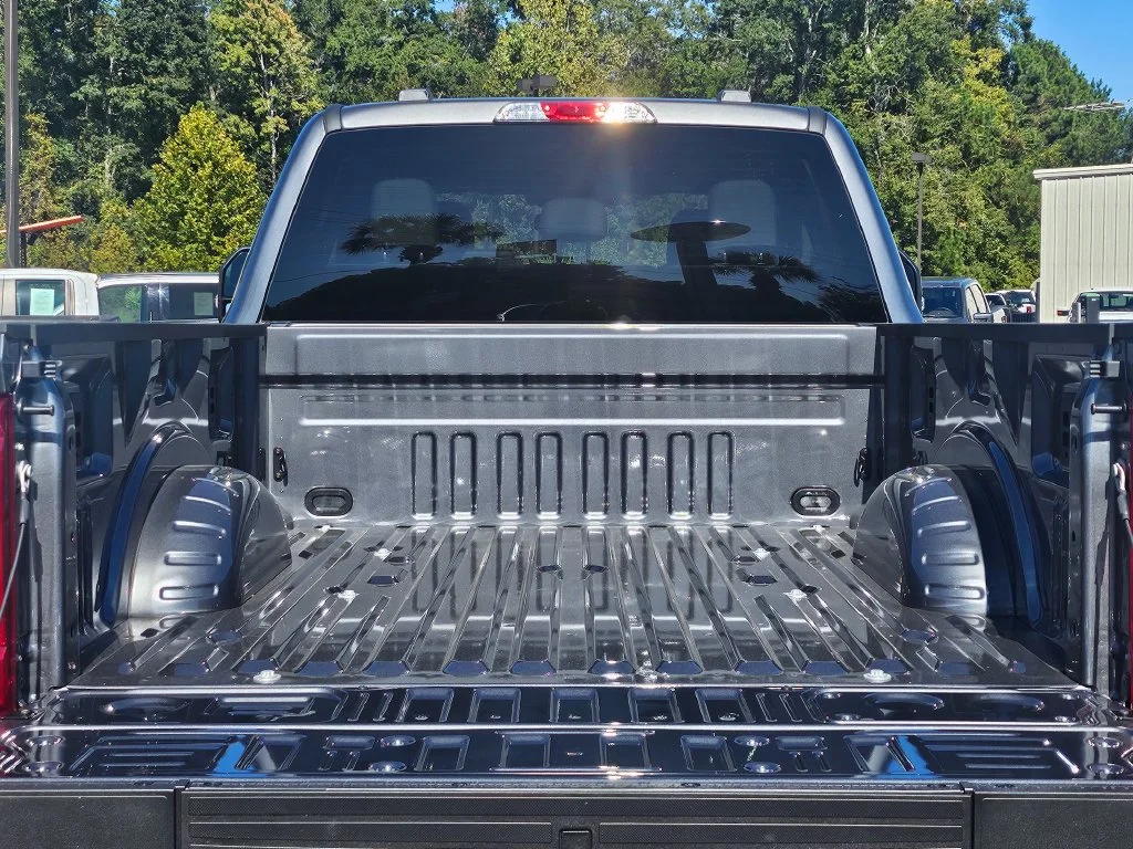 New 2027 Gray Ford XLT image 13
