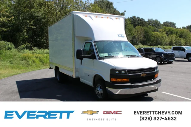 2025 Chevrolet Express Cutaway 3500 1WT