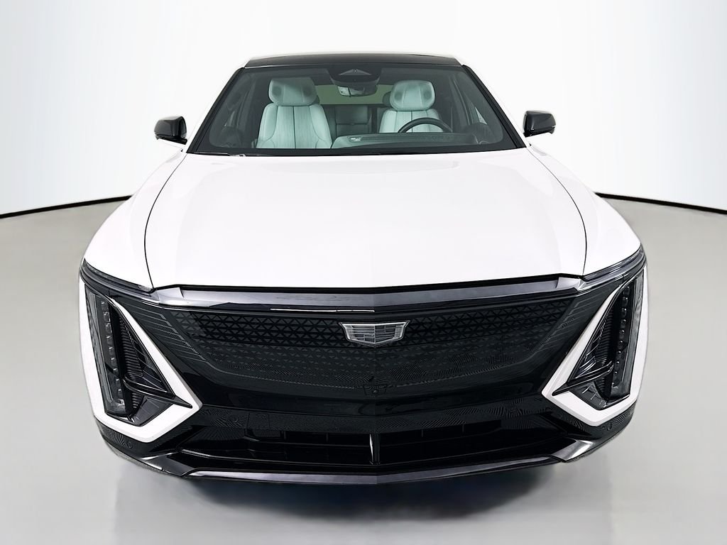 Used 2025 White Cadillac Sport image 6