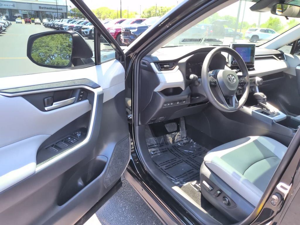 Used 2025 Black Toyota XLE Premium image 14