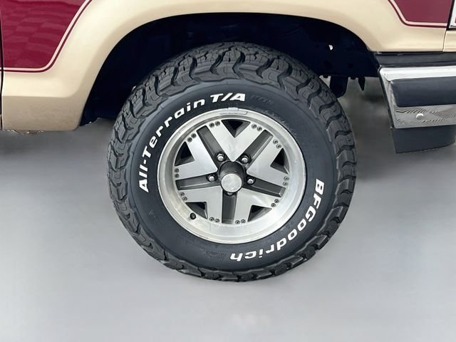 Used 1989 Red Ford  image 29