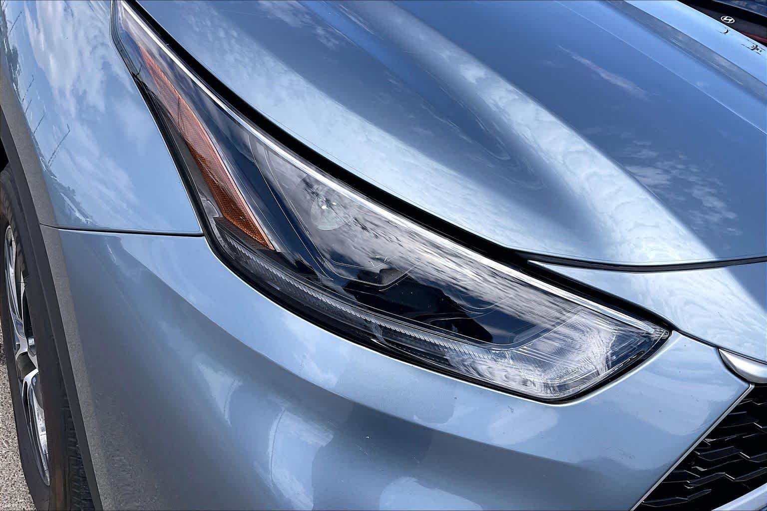 Used 2021 Moon Dust Toyota XLE image 28