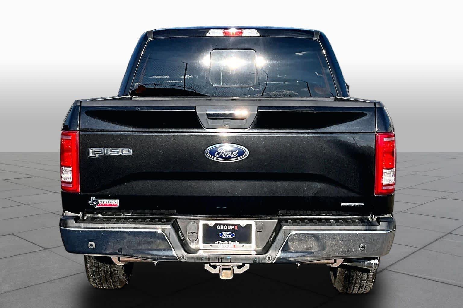 Used 2015 Tuxedo Black Metallic Ford XLT image 4