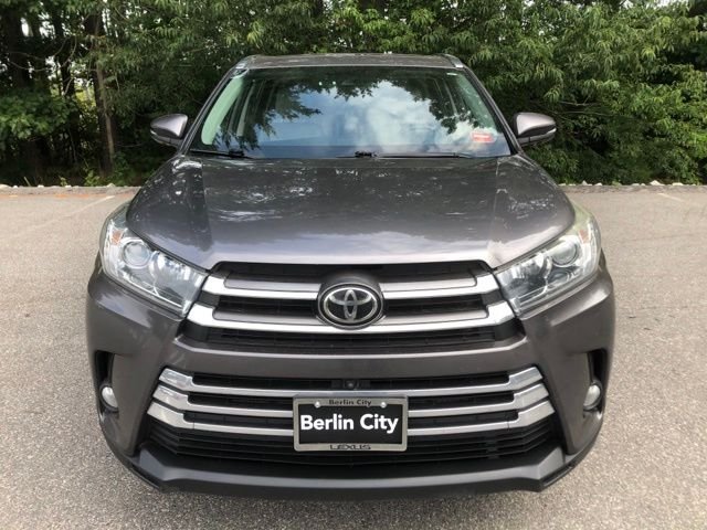 Used 2017 Predawn Gray Mica Toyota Limited Platinum image 9