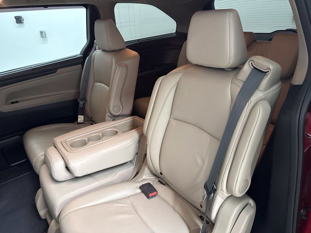 Used 2022 Radiant Red Honda Touring image 18