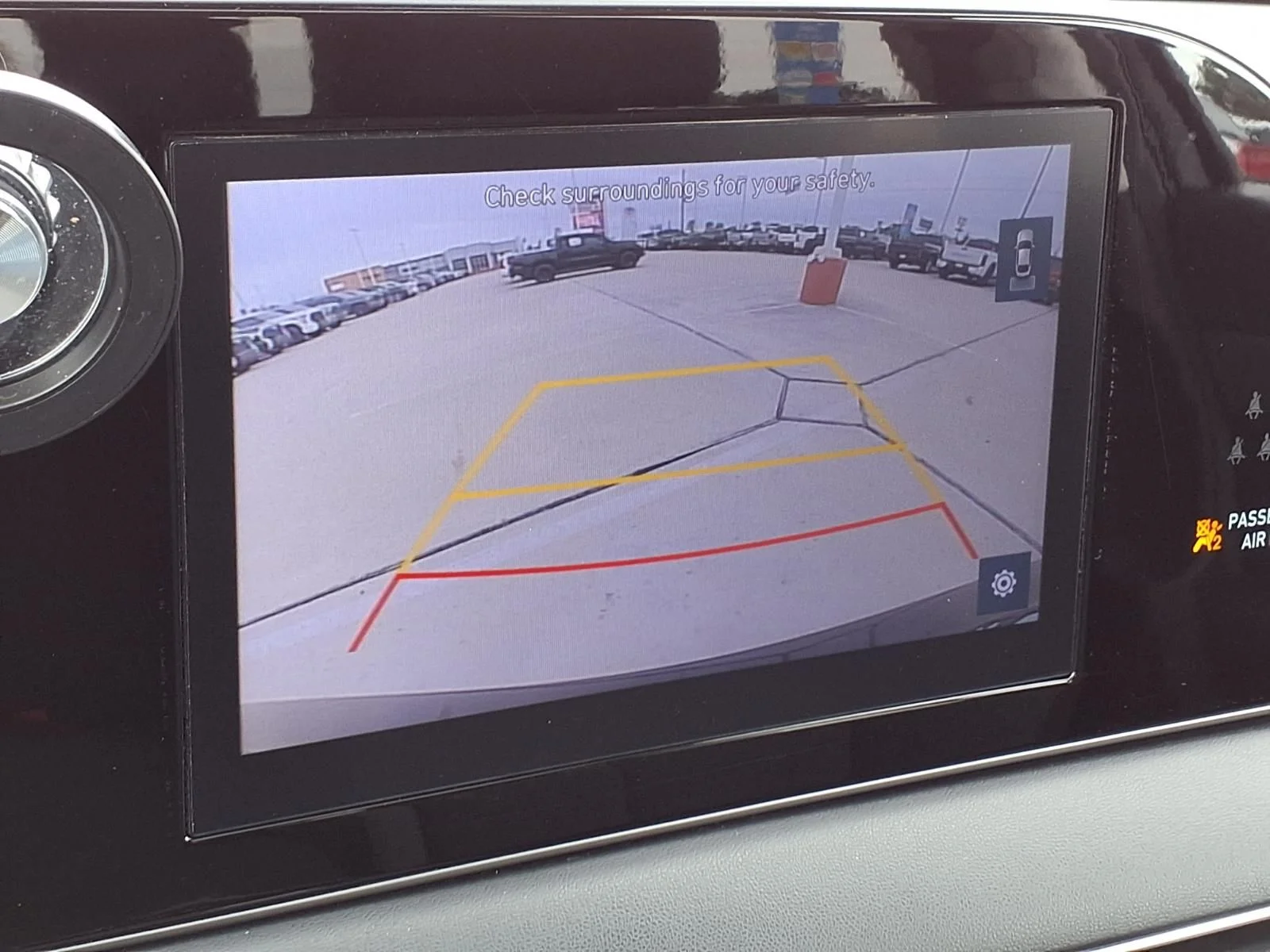 Used 2022 Black Hyundai SEL image 10
