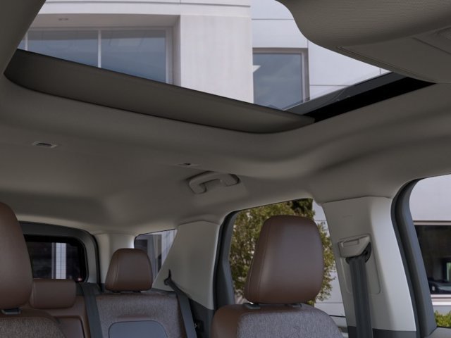 New 2026 Azure Gray Metallic Ford Outer Banks image 22