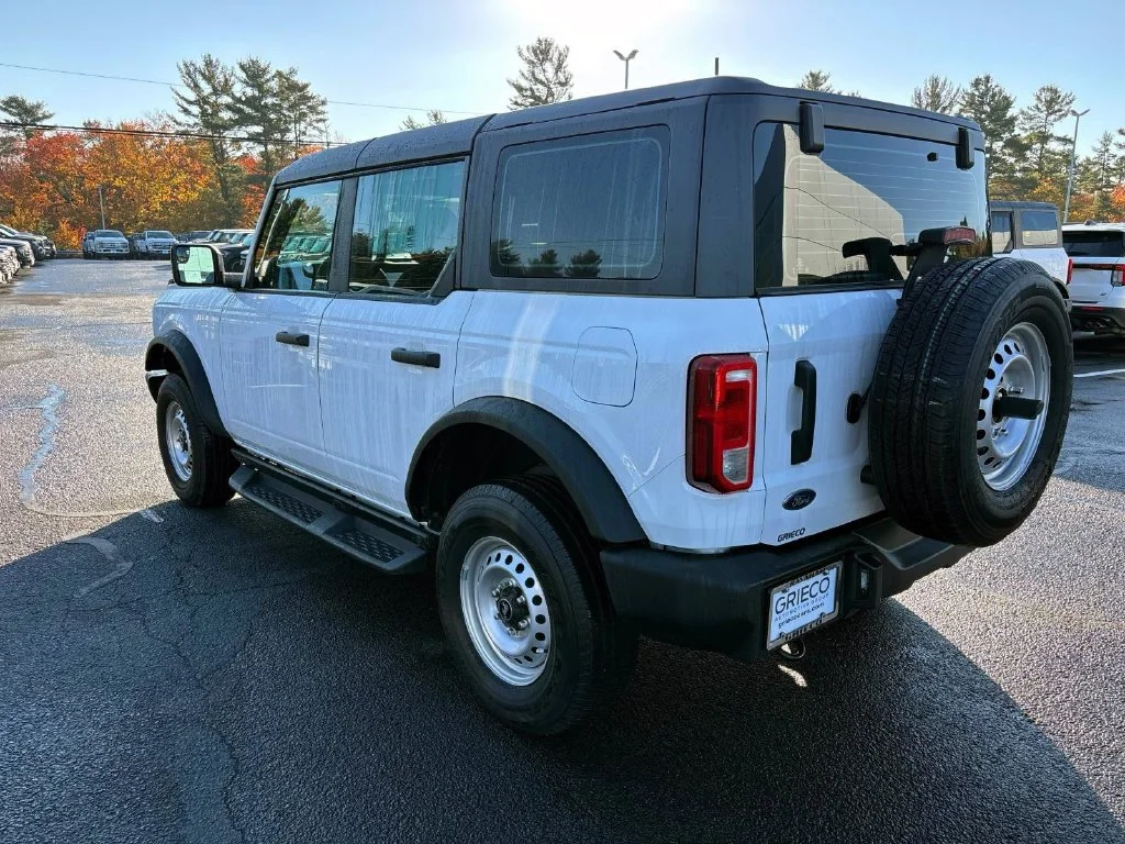 Used 2025 White Ford  image 5