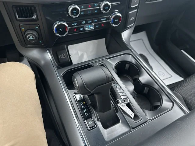 New 2026 Carbonized Gray Metallic Ford XLT image 38