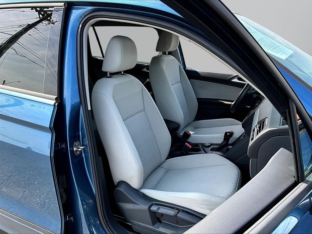 Used 2019 Blue Volkswagen 2.0T S image 29