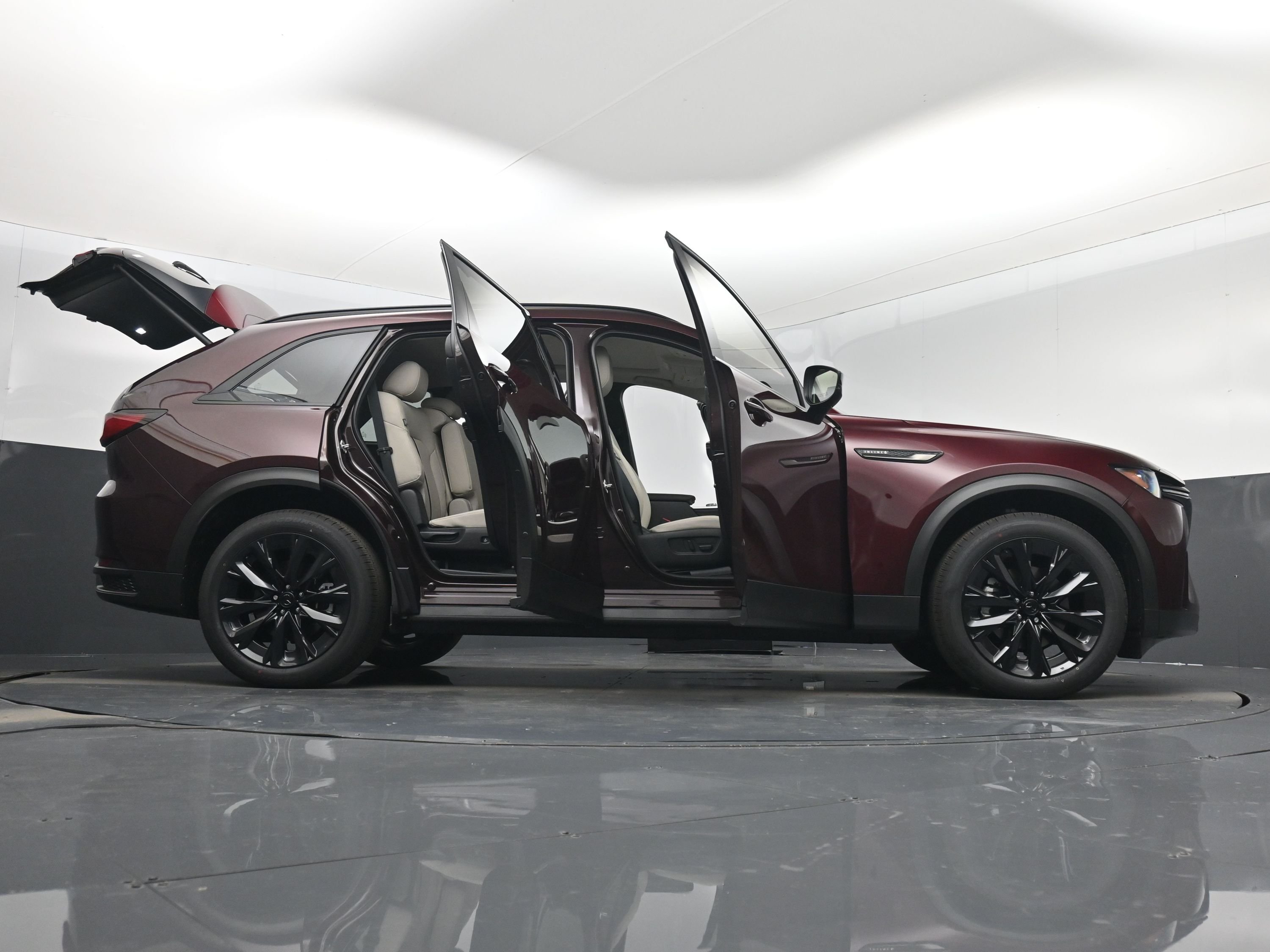 2026 Mazda CX-90 Premium Package - Photo 7