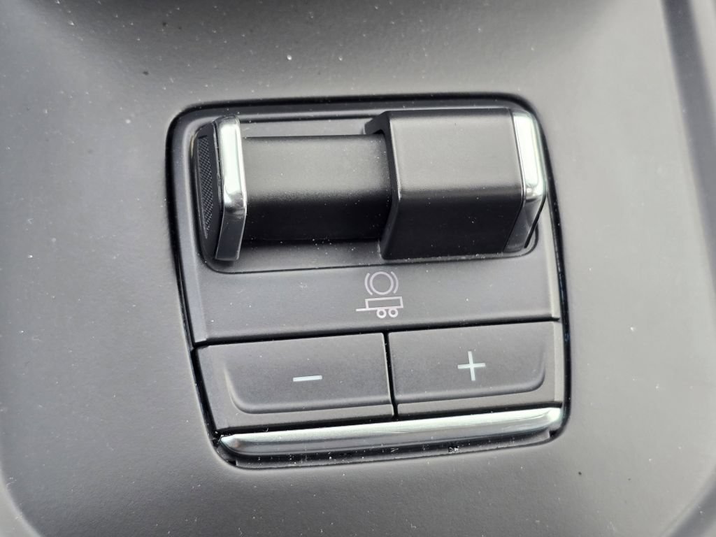Used 2024 Summit White GMC AT4X image 12