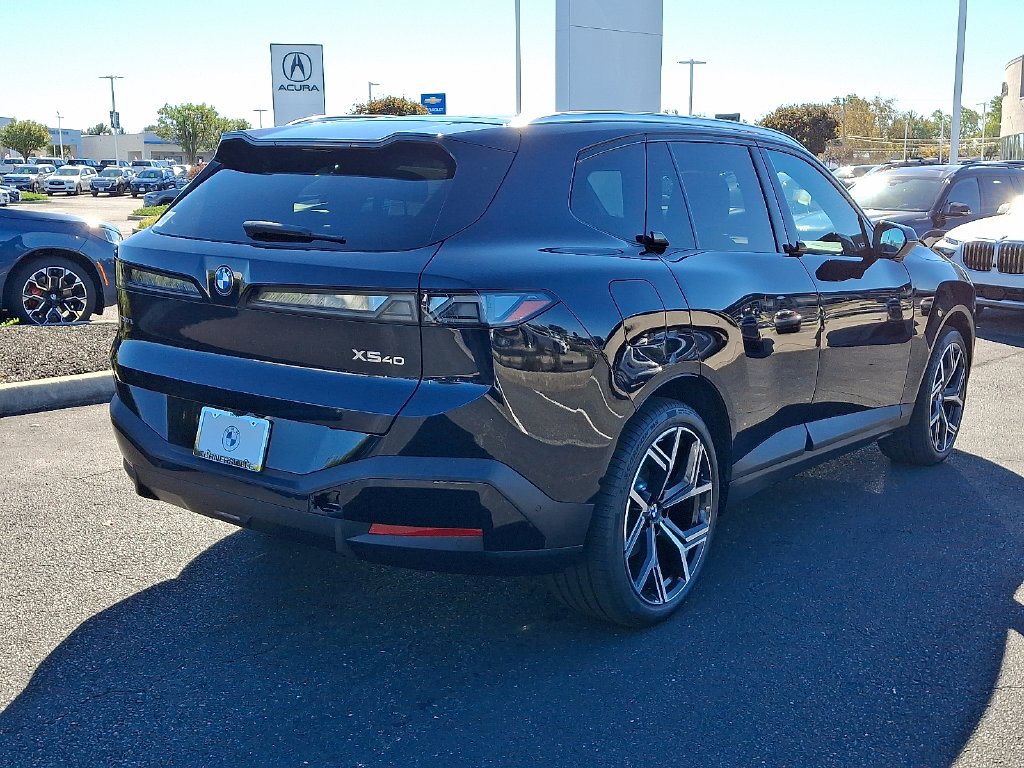 New 2027 Carbon Black Metallic BMW  image 4