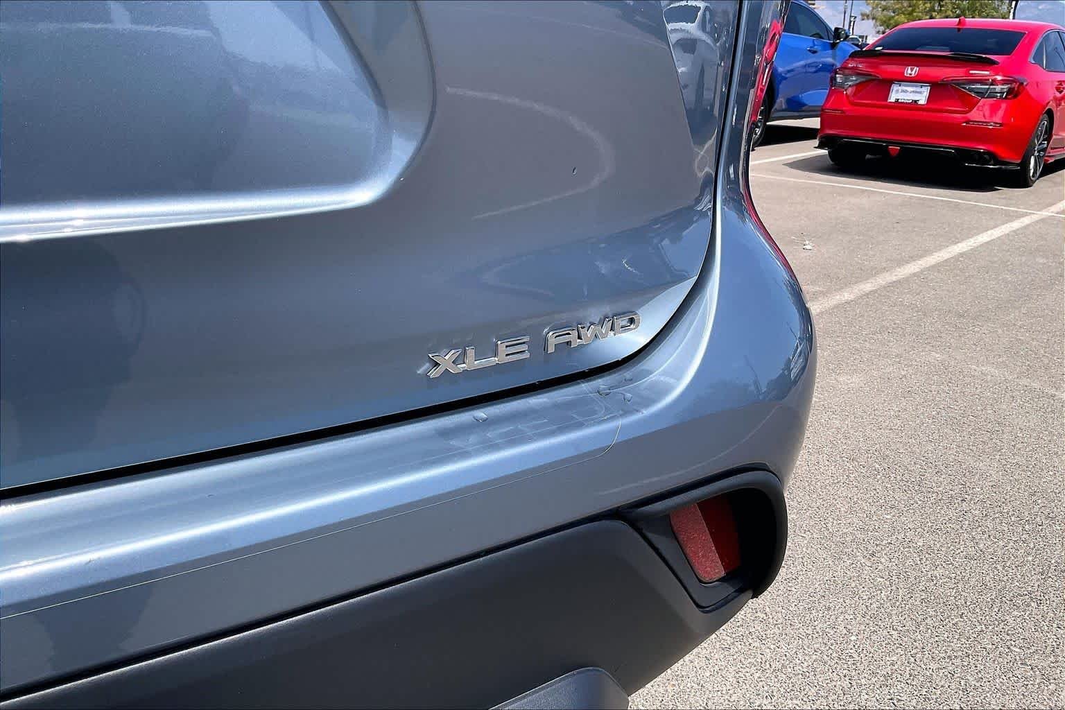 Used 2021 Moon Dust Toyota XLE image 10