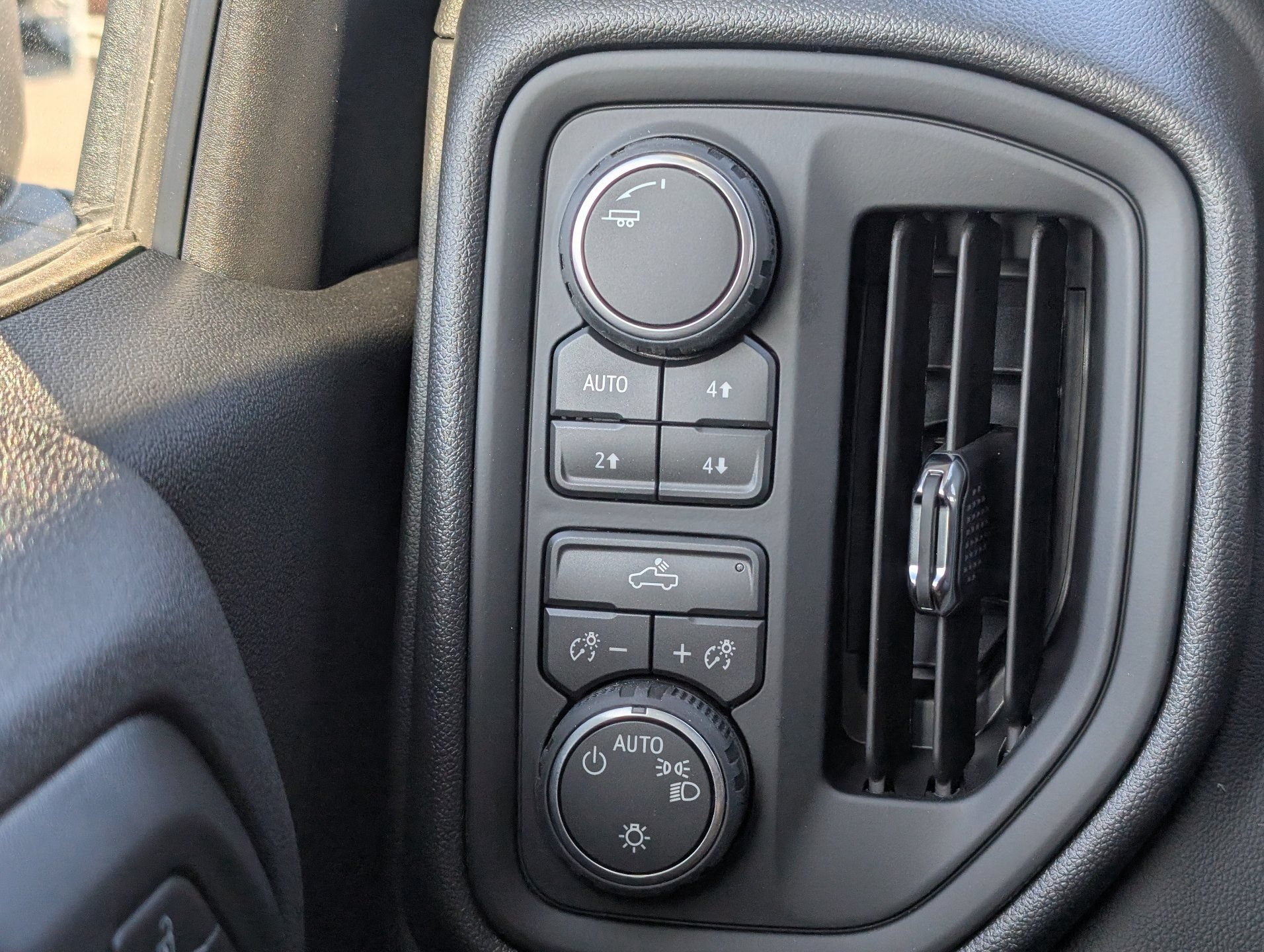 2026 Chevrolet Silverado 1500 Custom Trail Boss - Photo 24