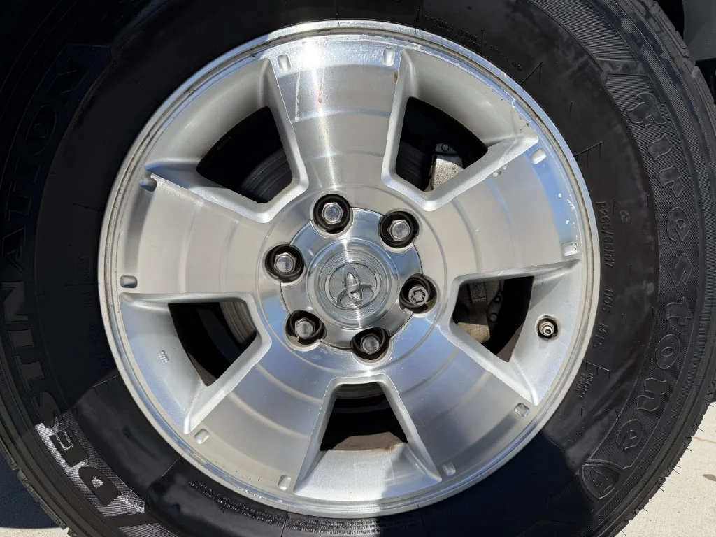 Used 2008 Silver Toyota SR5 image 8