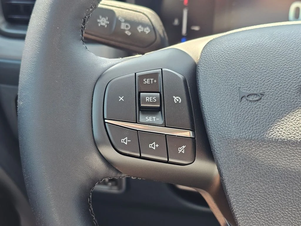 New 2025 White Ford XLT image 27