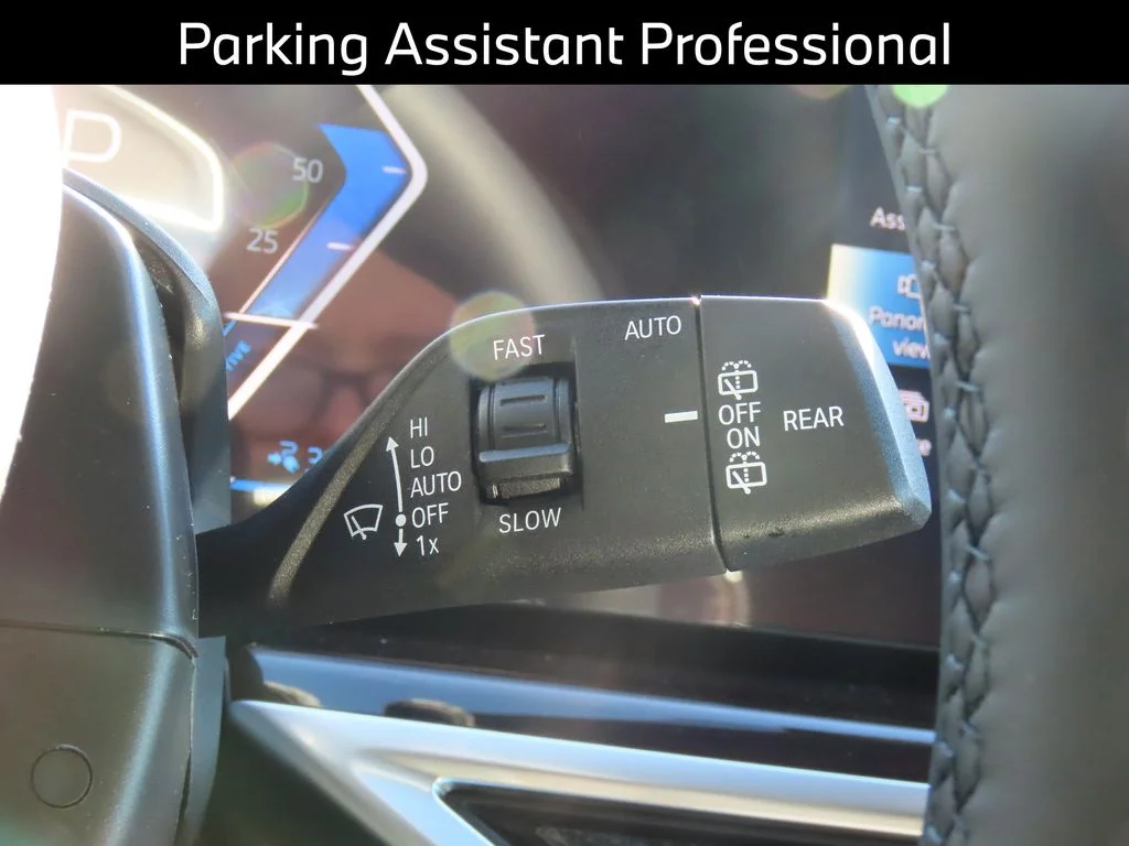 New 2026 Black Sapphire Metallic BMW xDrive50e image 27