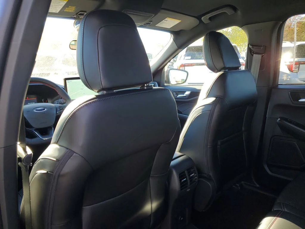 2026 Ford Escape ST-Line - Photo 24